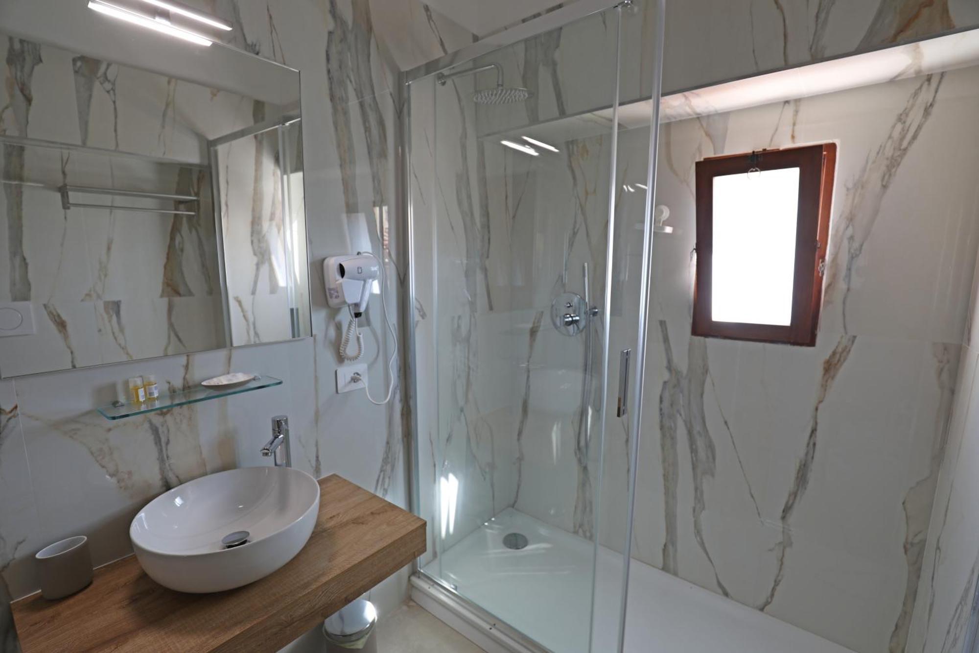 Romerooms Condotti Екстериор снимка